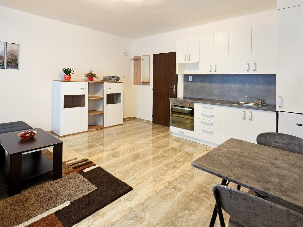Penzion Kendy Apartment Mistrin Ngoại thất bức ảnh